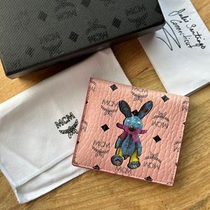 Mcm visetos rabbit bifold wallet